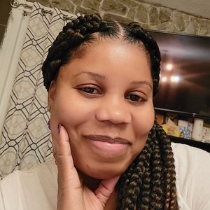 Meet your Posher, Yonette